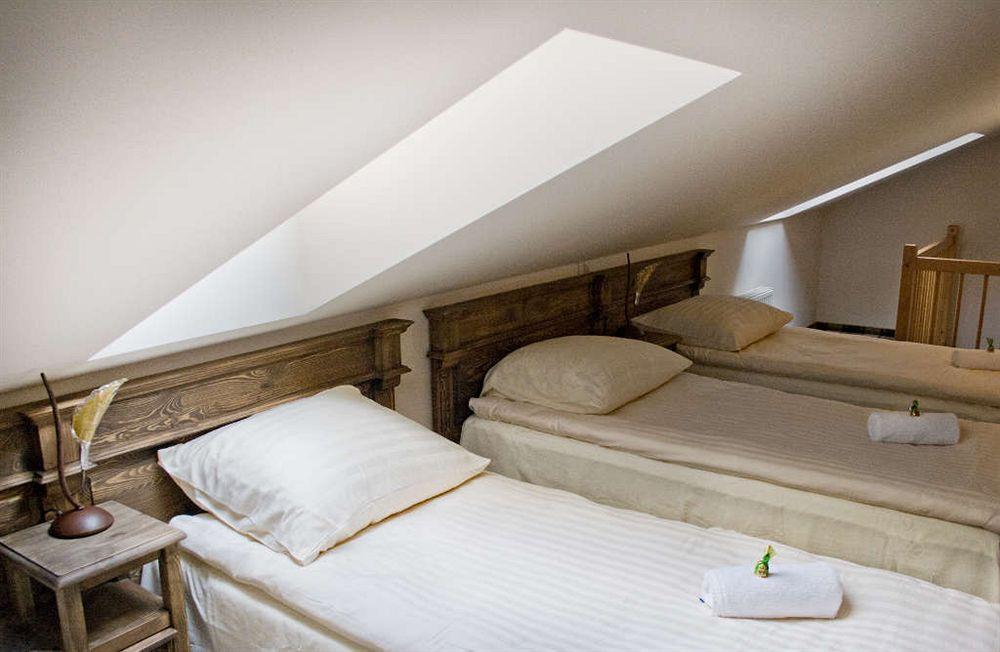 Five Stars Bed&Breakfast Wroclaw Exterior photo