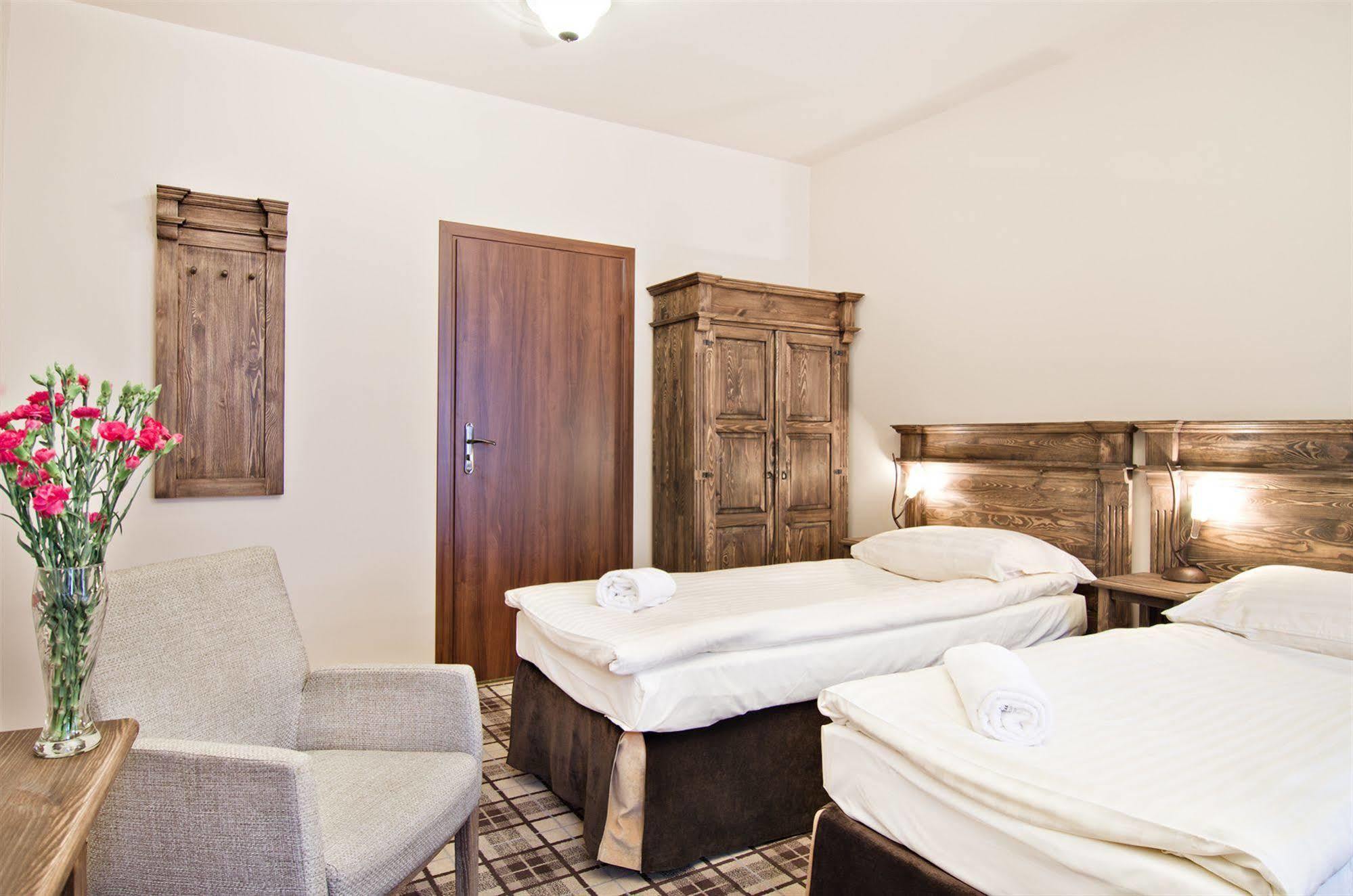 Five Stars Bed&Breakfast Wroclaw Exterior photo