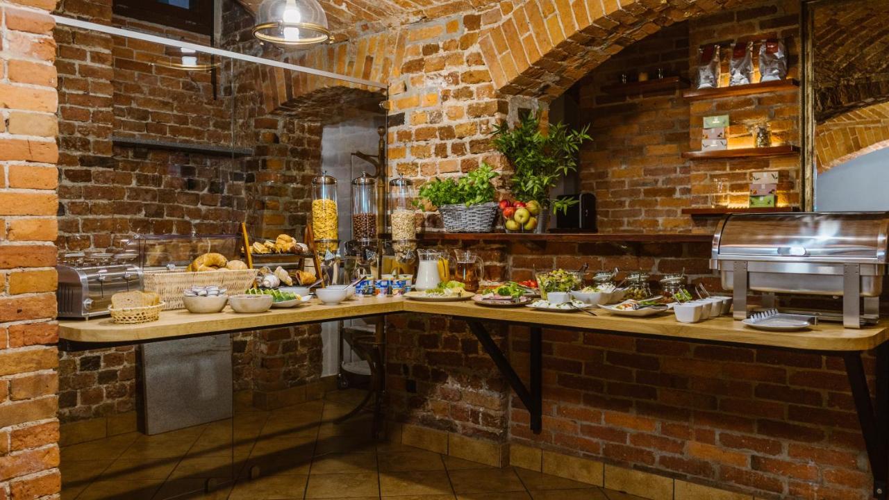 Five Stars Bed&Breakfast Wroclaw Exterior photo